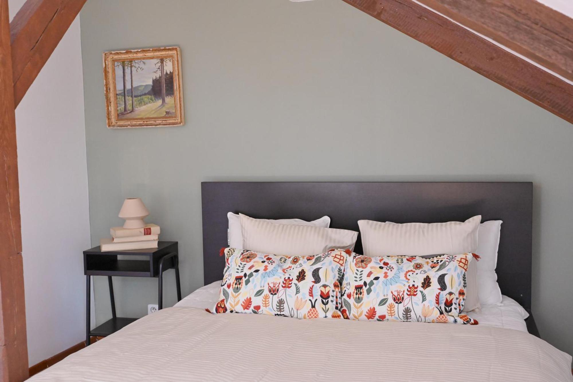 Bohemian Symphony Apartment Praha Bagian luar foto